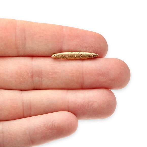 Antique 10K Yellow Gold Lingerie Pin Small Vintage Bar Brooch Ornate Engraving - Picture 5 of 5